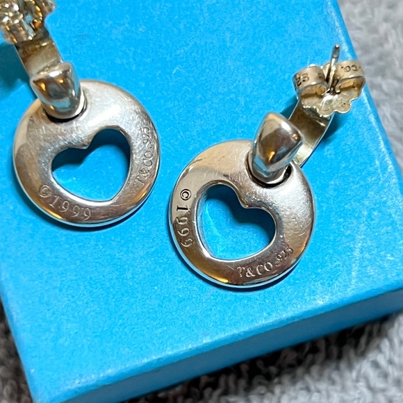Tiffany & Co earrings.  1999 discontinued sterling silver, removable open heart - Picture 3 of 6